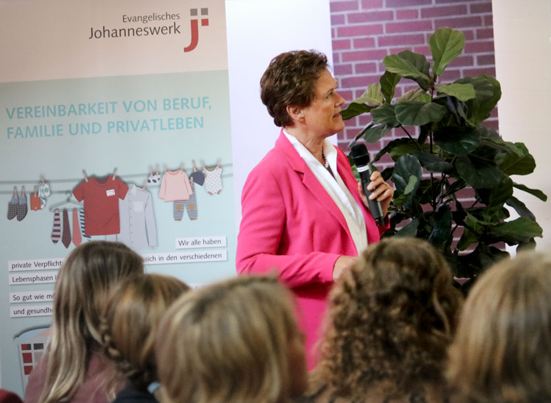 Personalchefin Dr. Susanne Schweidtmann Personalchefin Dr. Susanne Schweidtmann
