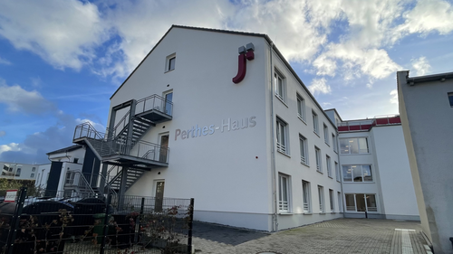 Perthes Haus – Logo